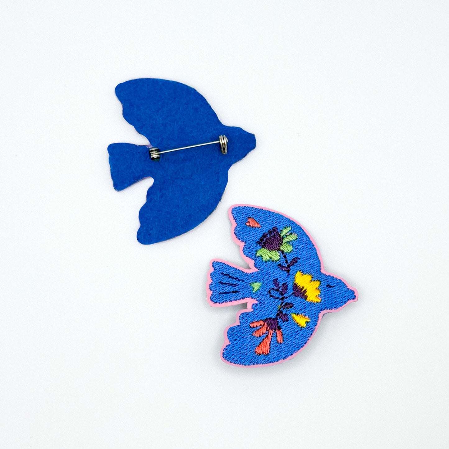 Broche “L’envol” – Pour celles et ceux qui lâchent enfin prise