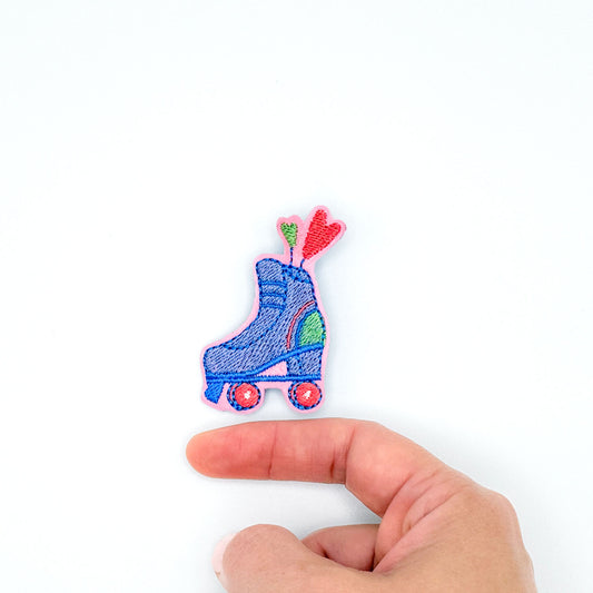 Broche “Roule, petite joie” – Talismans pour les jours simples