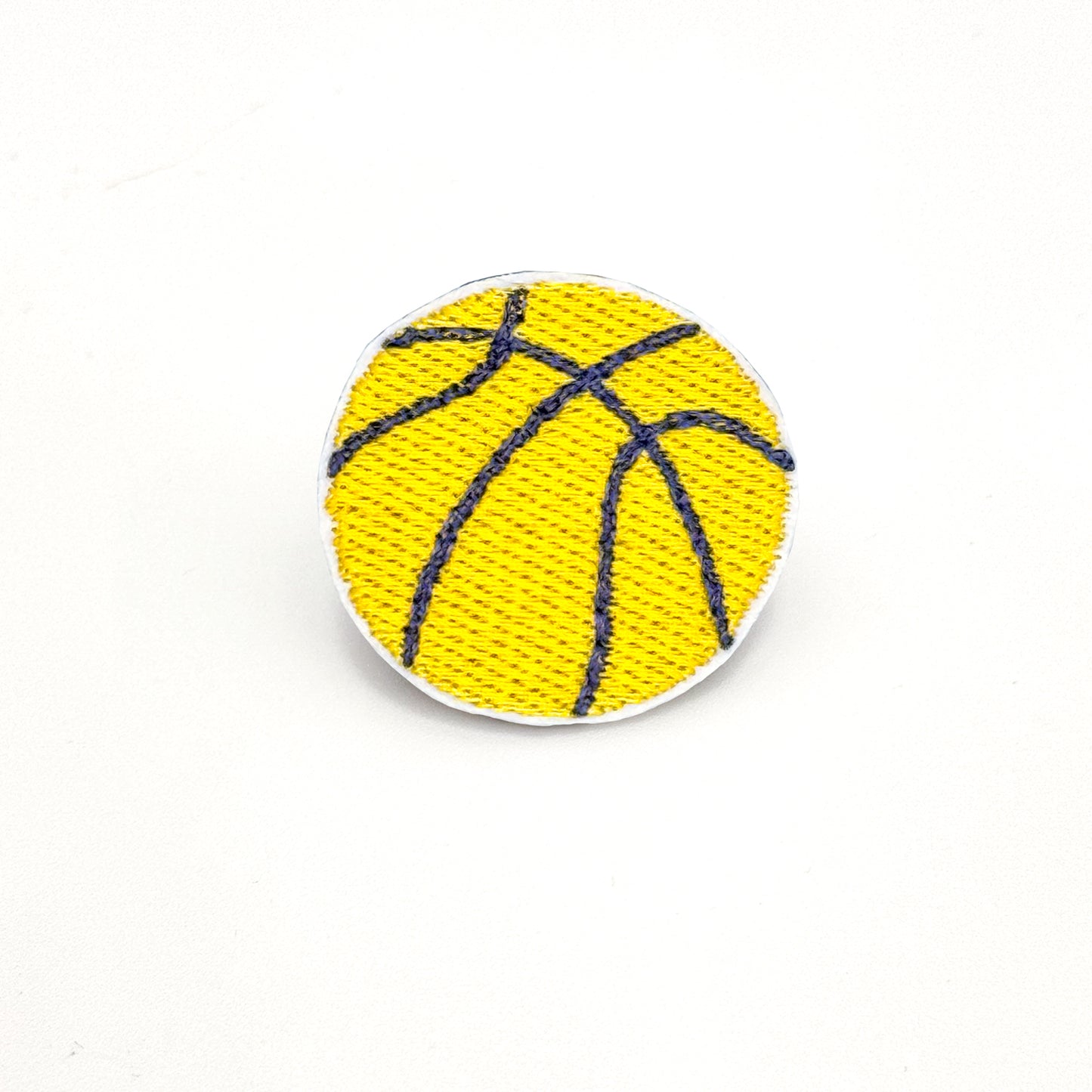 Pin's brodé Ballon de basket – Viser haut